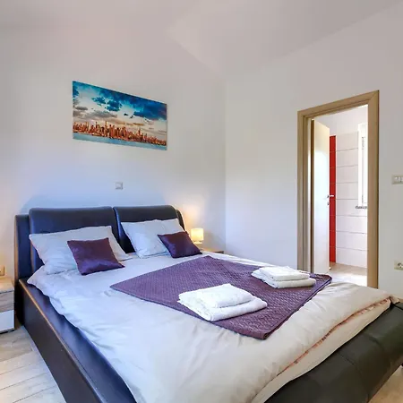 Holiday home Paliska By Interhome Porec