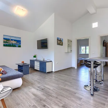 Paliska By Interhome * Porec