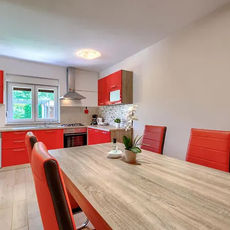 Paliska By Interhome * Poreč
